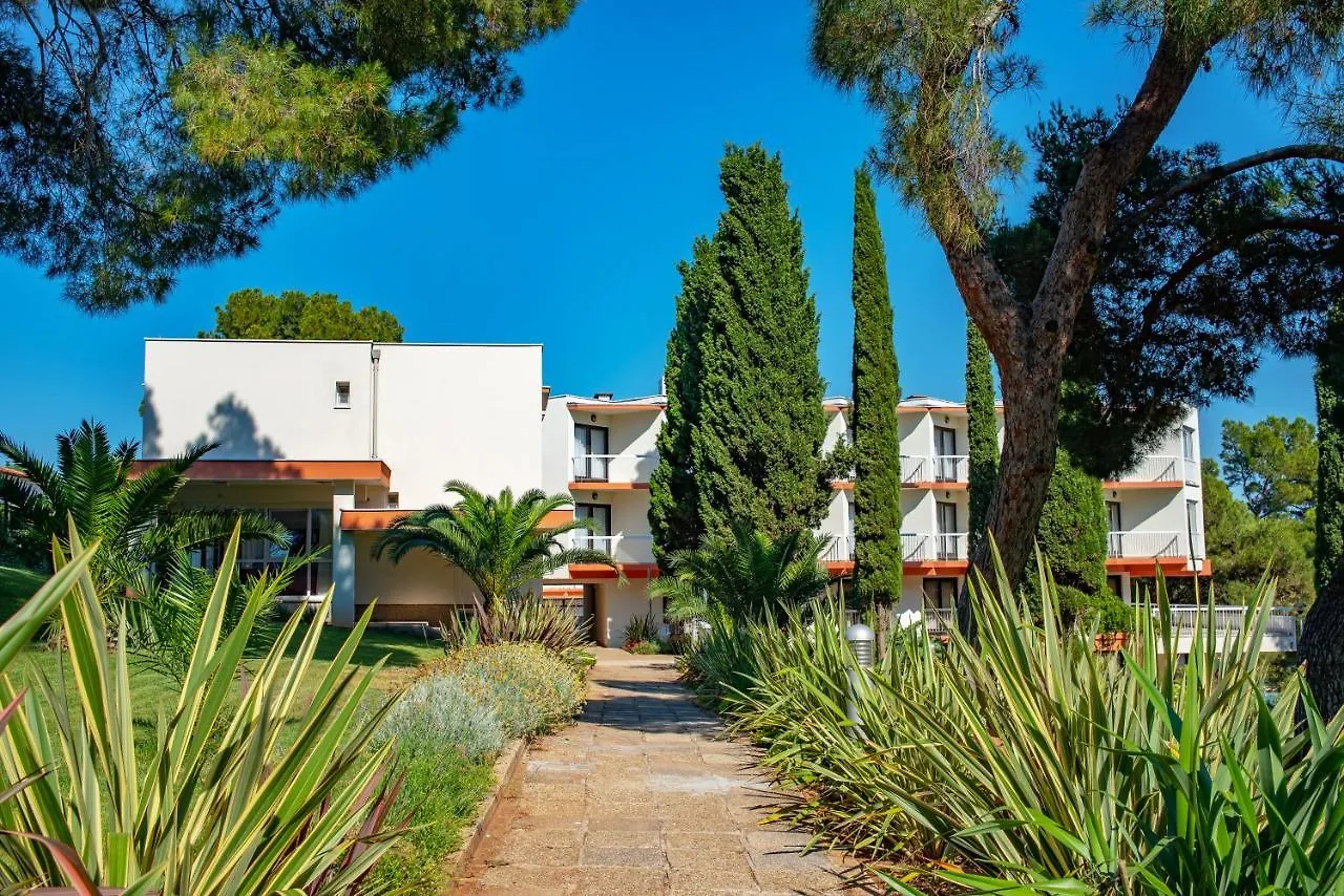 Centinera Resort Banjole Hotel
