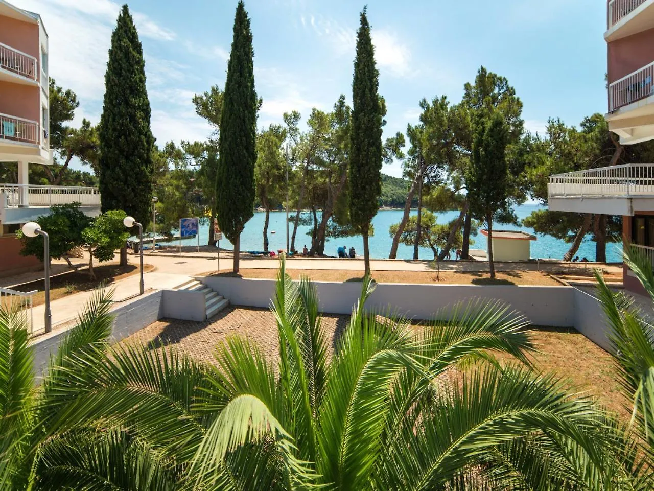 Centinera Resort Banjole Hotel